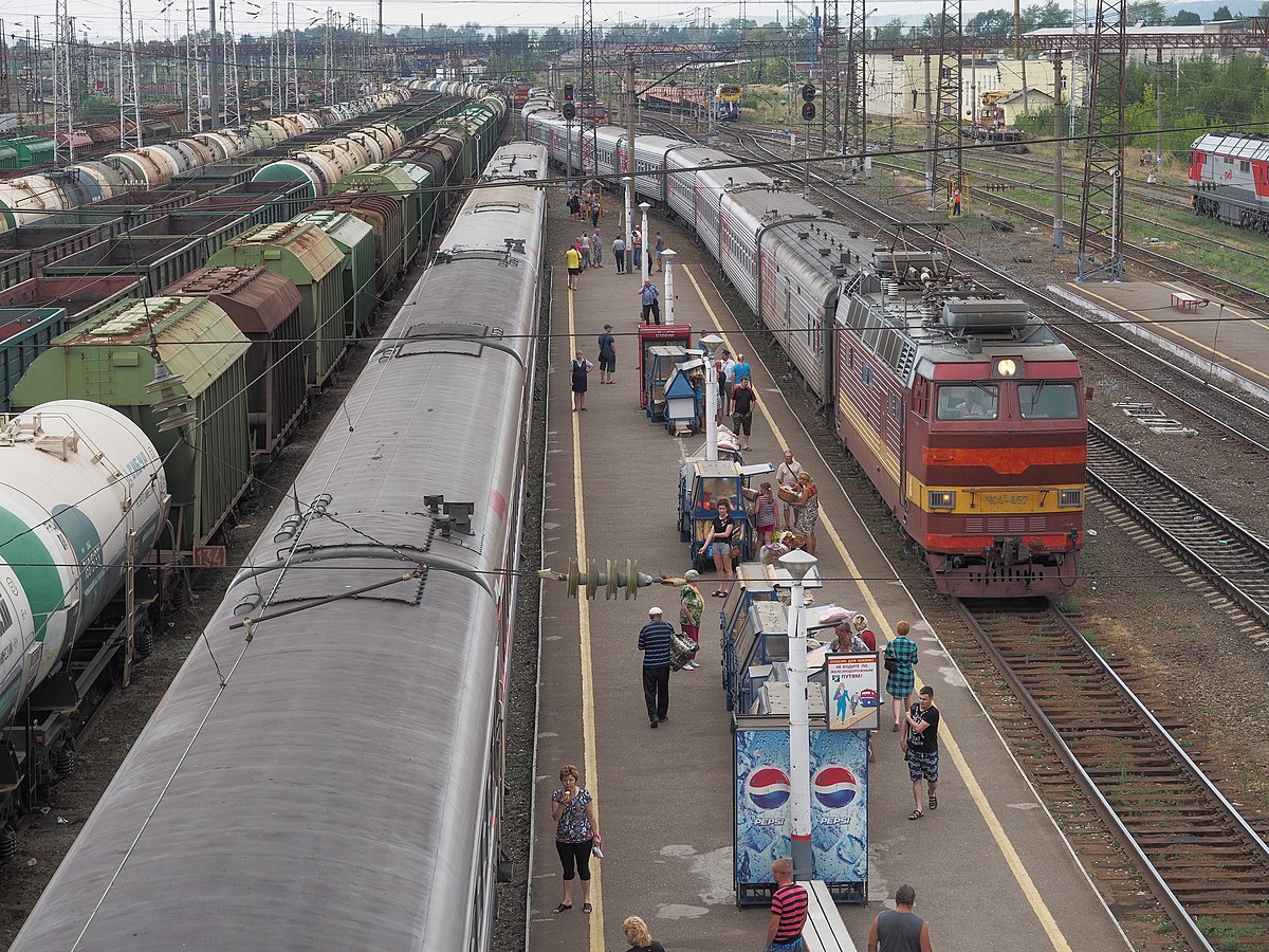 Файл:Balezino train station.jpg — Википедия