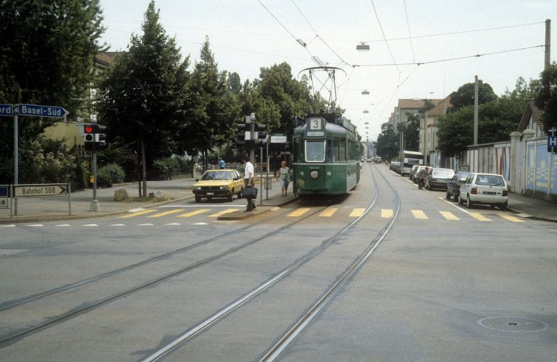 File:Basel-bvb-tram-3-be-695342.jpg