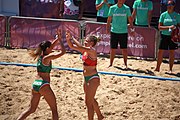 Deutsch: Beachhandball bei den Olympischen Jugendspielen 2018; Tag 4, 10. Oktober 2018; Mädchen, Vorrunde, Gruppe A - Ungarn-Chinese Taipei (Taiwan) 2:0 English: Beach handball at the 2018 Summer Youth Olympics at 10 October 2018 – Girls Preliminary Round Group A‎ – Hungary-Chinese Taipei 2:0