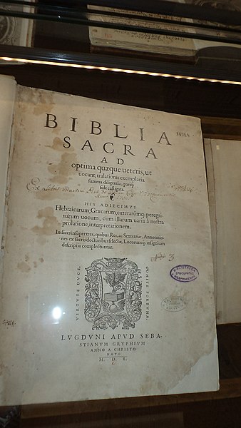 File:Bible from 1550.JPG