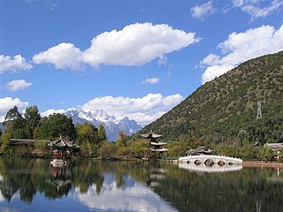 <span class="mw-page-title-main">Black Dragon Pool</span> Lake in Lijiang, Yunnan