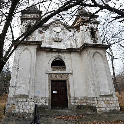 Menetrendek Ferenchalmi Szűz Mária És Nepomuki Szent János-Kápolna tömegközlekedéssel