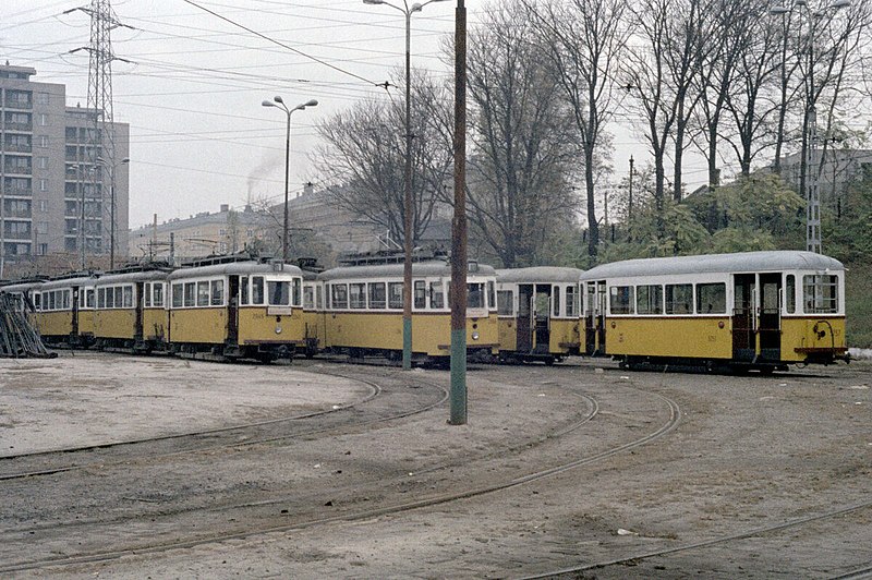 File:Budapest-bkv-impressionen-strassenbahnbetriebsbahnhof-ferencv225ros-1257385.jpg