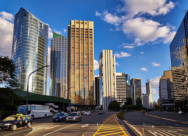 The Avenida Leandro N. Alem in Retiro, featuring the Catalinas Norte business complex.