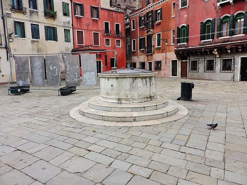 File:Campo San Stin, Venice (37721108226).jpg