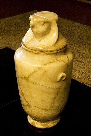 Figura Kebehsenufa na Kanopskoj vazi