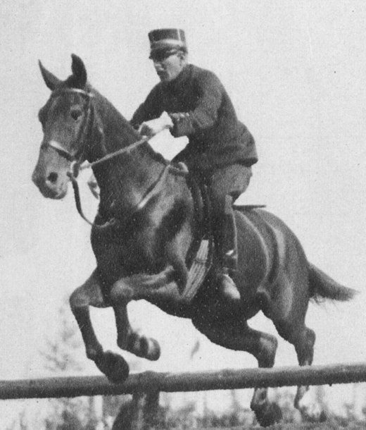 De Zweed Carl Gustaf Lewenhaupt behaalde met zijn paard Mon Cœur de zilveren medaille op de jumping.