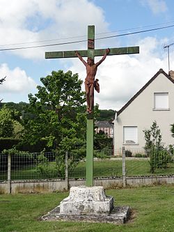 Cessières (Aisne) croix de chemin est.JPG