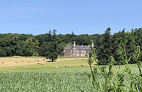 Château de Lémo makalesinin açıklayıcı görüntüsü