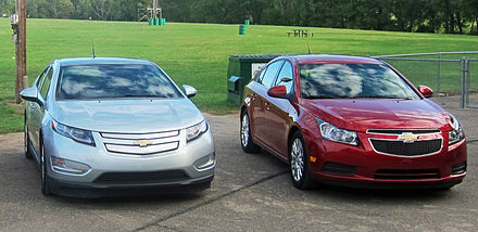 Opel cruze. Chevrolet Volt 2011. Opel Insignia Chevrolet Malibu. Chevrolet Volt 1. Шевроле гибрид.