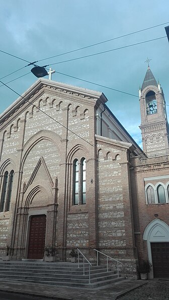 File:Chiesa del Sacro Cuore (Ancona) 01.jpg