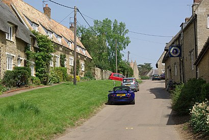 How to get to Wadenhoe with public transport- About the place