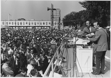 Peter, Paul and Mary lors de la Marche sur Washington pour l'emploi et la liberté en 1963.