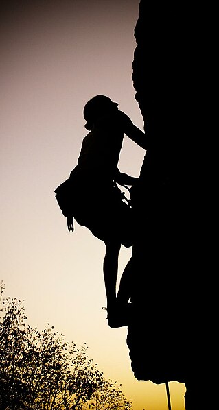 File:Climbing in Balze, Italy.jpg