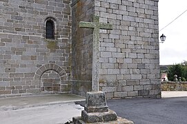 Cruz y en la base cruz de la orden de Calatrva.jpg