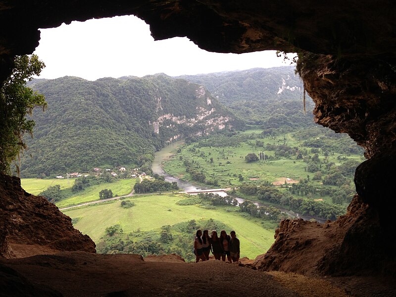 File:Cueva Ventana Puerto Rico.JPG