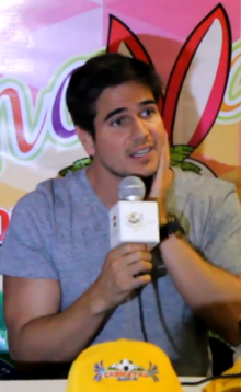 Daniel Arenas in interview for TuxtepecVIP.png