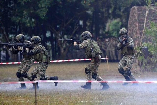 Malaysian Army in action during demonstration.