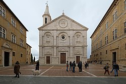 Duomo di Pienza (1).jpg