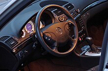 Mercedes-Benz W211 – Wikipedia