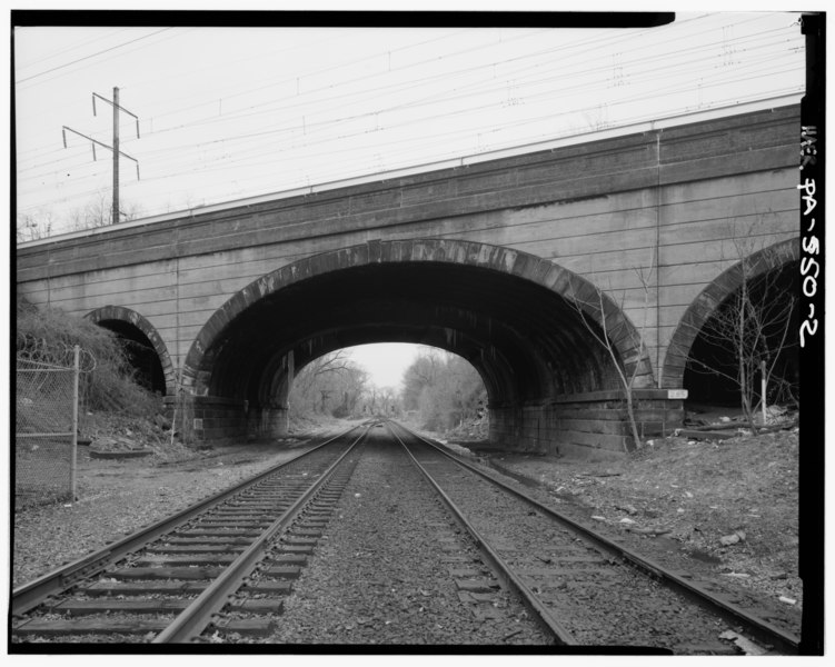 File:ELEVATION, FROM SOUTH. - Connecting Railway, Reading Railroad Overpass, Amtrak Northeast Corridor, just north of Schuylkill River, Philadelphia, Philadelphia County, PA HAER PA,51-PHILA,717-2.tif