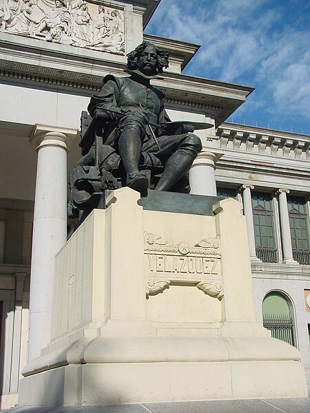 File:Estatua de Velázquez en la entrada del Museo del Prado de Madrid.jpg