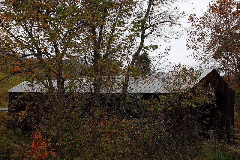 File:Fall-foliage-wv-locust-creek-covered-bridge - West Virginia - ForestWander.jpg