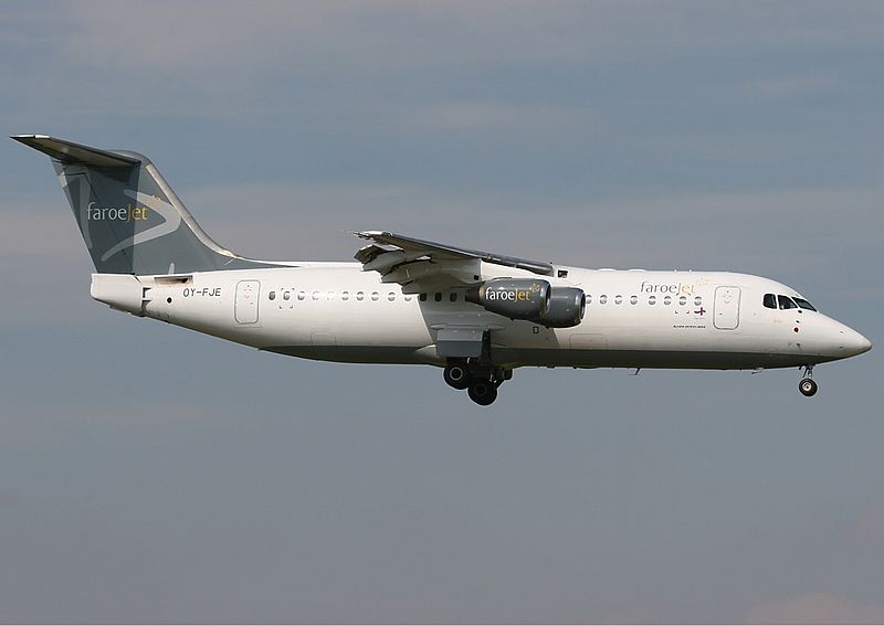 File:FaroeJet Avro RJ100 Lebeda.jpg