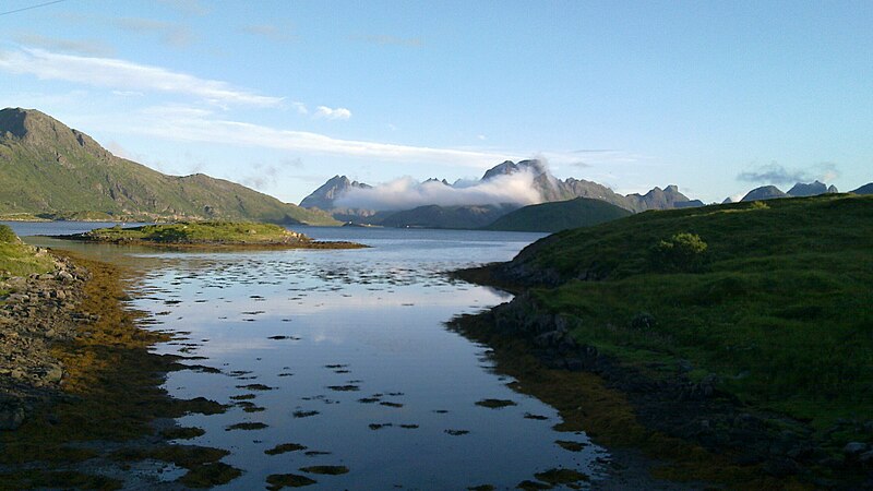 File:Flakstad-oya-2012-07-31-19-56 066.jpg