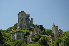 Château de Lavardin makalesinin açıklayıcı görüntüsü