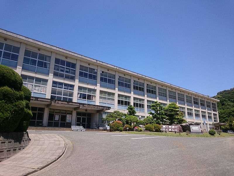 File:Gamagori City Miya Junior High School (2018-05-19) 06.jpg