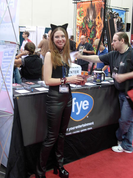 File:Gen Con Indy 2007 - costumes 22 (catgirl).JPG