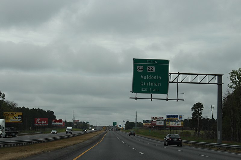 File:Georgia I75nb Exit 16 1 mile.JPG