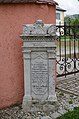 Ehemaliger Friedhof mit Friedhofmauer