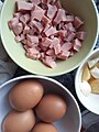 HK food 生雞蛋 eggs 培根 火腿豬肉片 ham February 2020 SS2.jpg