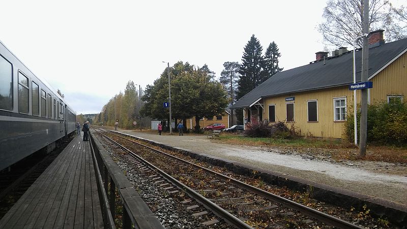 File:Heinävesi railway station 2015.jpg