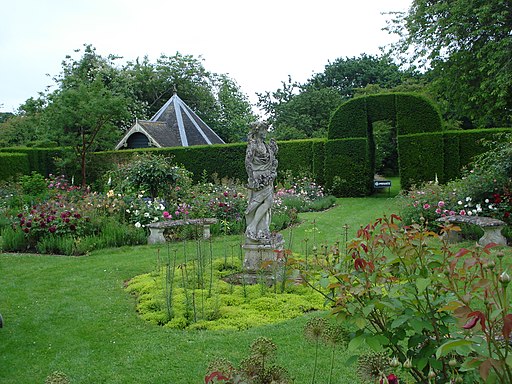 Helmingham Hall 26