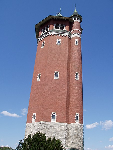File:High Service Water Tower (1895), Lawrence, Massachusetts.JPG