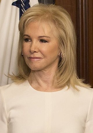 <span class="mw-page-title-main">Hilary Geary Ross</span> American author and philanthropist