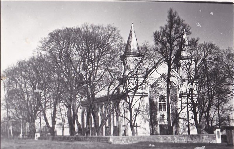 File:Hoža, Rynak, Śviatych Piatra i Paŭła. Гожа, Рынак, Сьвятых Пятра і Паўла (1930-39).jpg