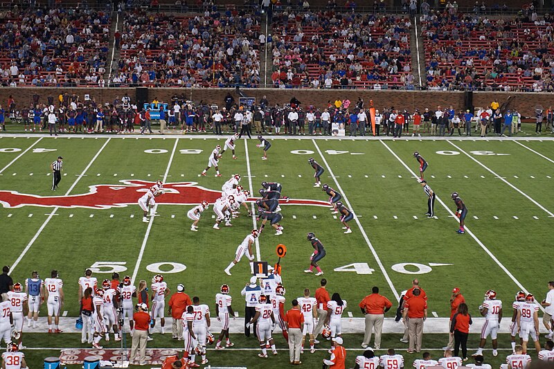 File:Houston vs. Southern Methodist football 2016 26 (Houston on offense).jpg