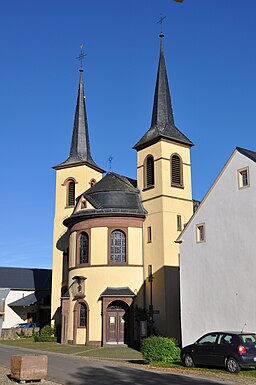 Kyrka i Idenheim.