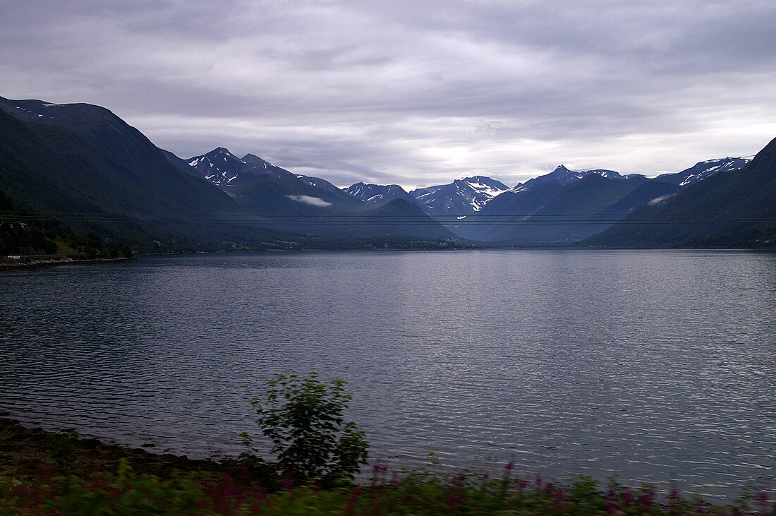 Isfjorden (fjord i Rauma)