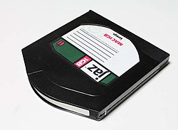 Jaz 1GBcartridge.jpg