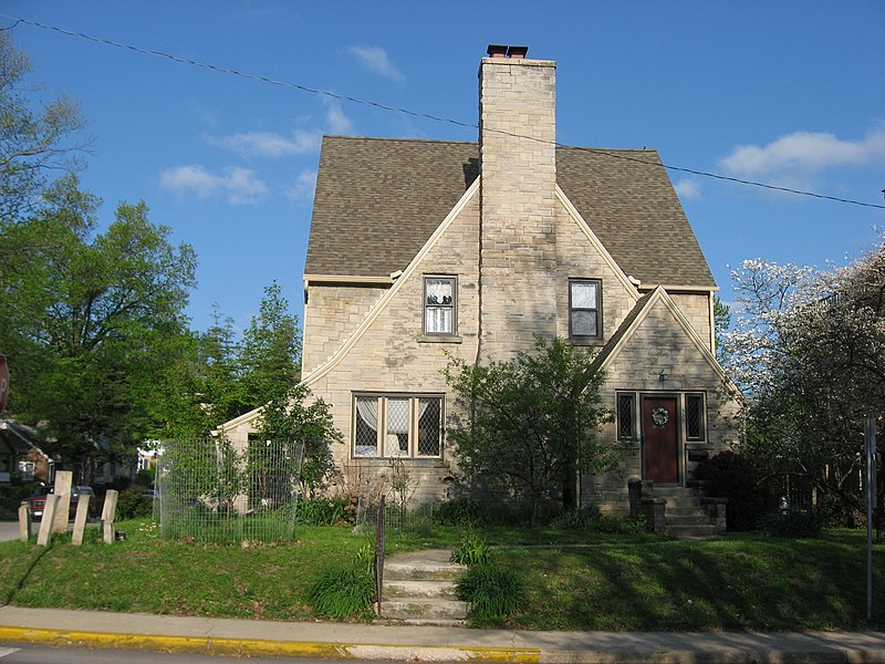 File:Jordan Avenue South, 530, Elm Heights HD.jpg