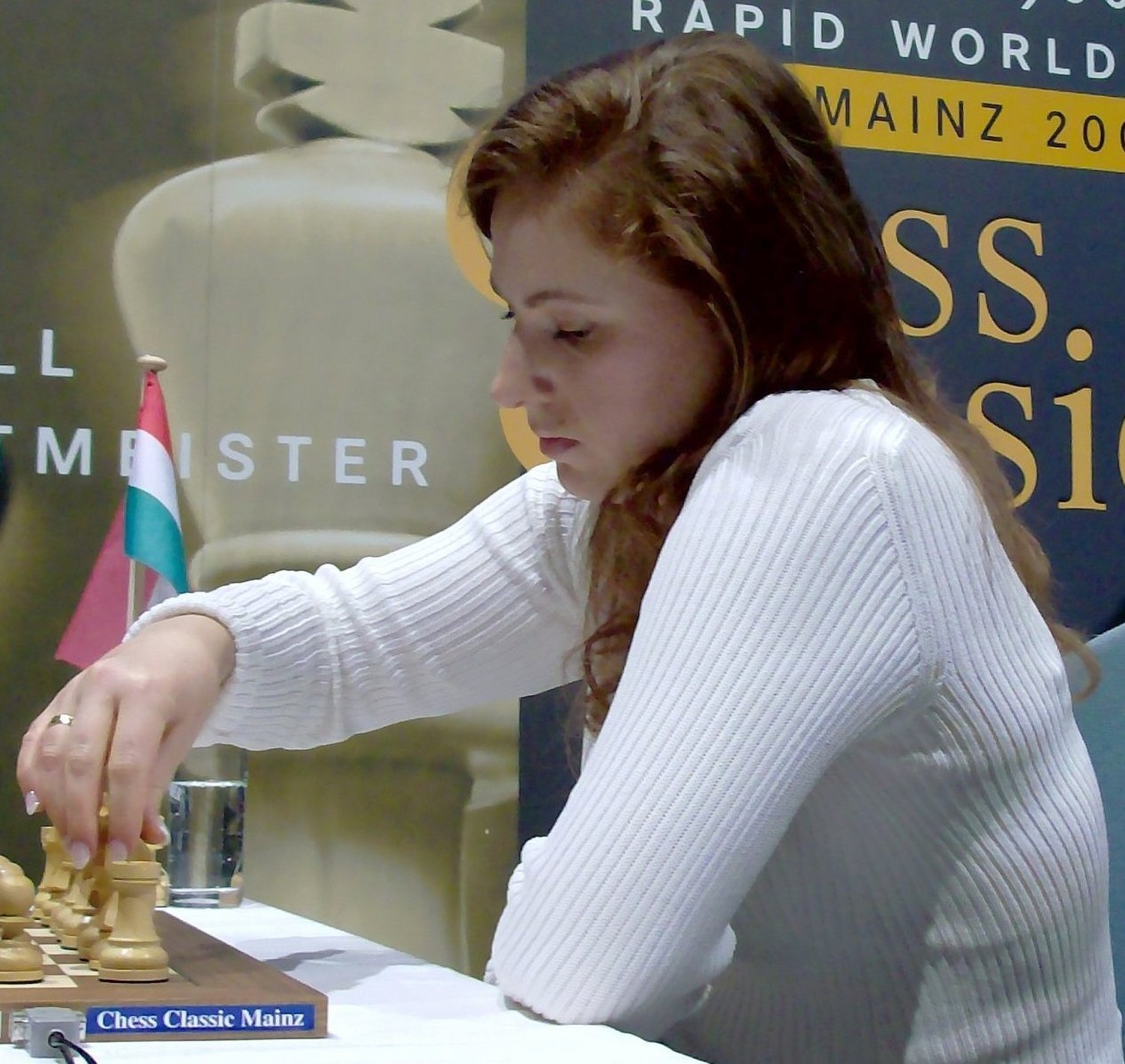 The Polgar sisters. Left to Right: Susan Polgar, Sofia Polgar, Judit Polgar