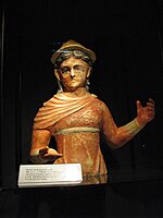 Khalchayan terracotta statue. Termez Archaeological Museum.jpg