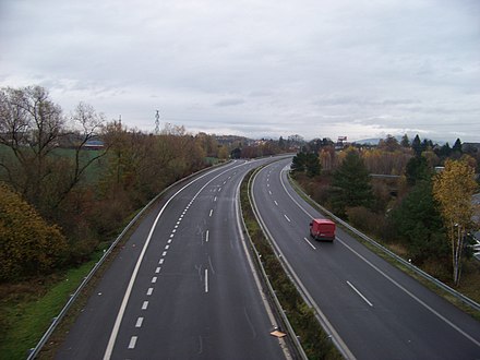 Voie express R10 entre Lažany et Ohrazenice.