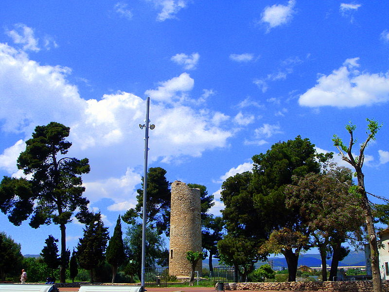 File:La Torre d'Enveja.jpg