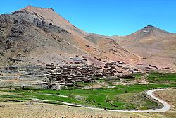 Vista da aldeia de Lachung, parte do chamado setor de Batalik